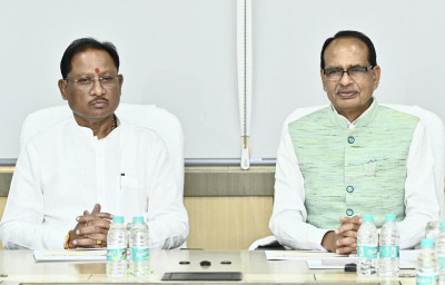 रायपुर : अटल डिजिटल सुविधा केंद्रों’ की केंद्रीय मंत्री श्री चौहान ने की सराहना: ग्रामीण अर्थव्यवस्था में डिजिटल सशक्तिकरण की दिशा में बताया क्रांतिकारी कदम