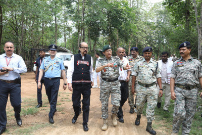 रायपुर : राज्यपाल श्री रमेन डेका ने जंगलवार कॉलेज कांकेर का किया भ्रमण, प्रशिक्षण कार्यक्रम की सराहना की
