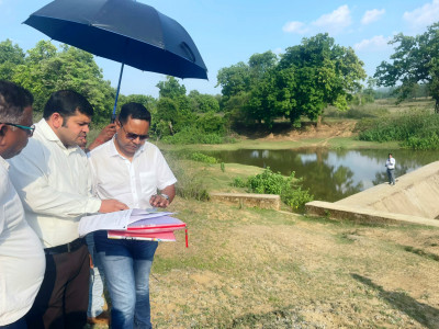 रायपुर : सुदूर वनांचल मर्दापाल में जल संसाधन विभाग के सचिव का सघन दौरा