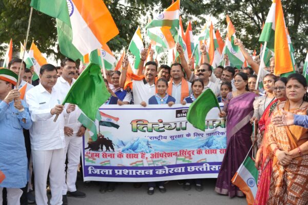तिरंगा यात्रा के साथ ही शहरवासियों में दिखी देशप्रेम और एकता की झलक…सेना के पराक्रम को नमन करते हुए लगाये भारतमाता की जयकारे…
