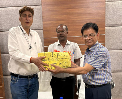 रायपुर : राज्य सूचना आयुक्त श्री नरेंद्र शुक्ल को कार्यकाल पूर्ण होने पर दी गई भावभीनी विदाई