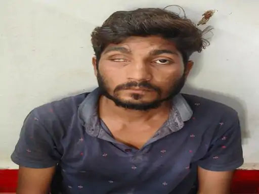 फोन-पे से धोखाधड़ी :: मोबाइल चोरी कर फोनपे के जरिए 16,700 रुपए निकाले फिर फोन को नदी में फेंका..