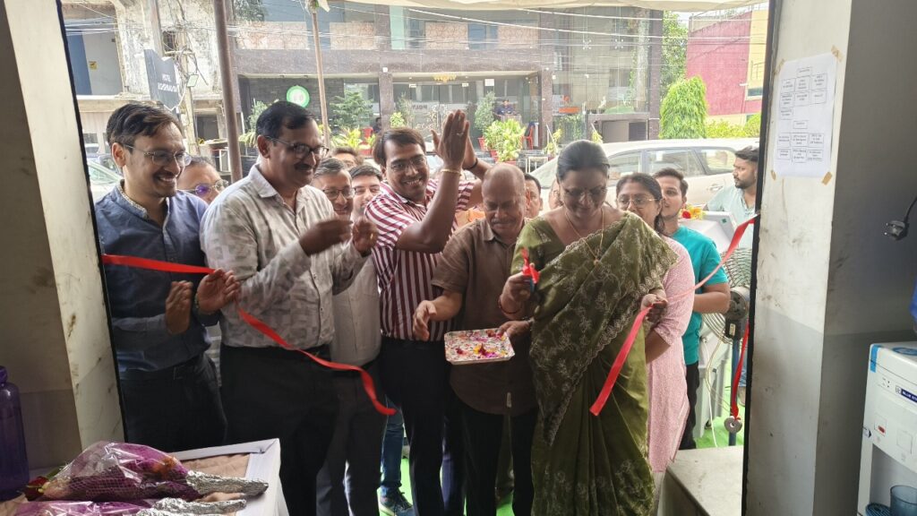 जेसीआई कोरबा सेंट्रल और इक्विटास  बैंक द्वारा आरोग्य धाम में आयोजित फ्री हेल्थ चेकअप एवं ब्लड डोनेशन कैंप