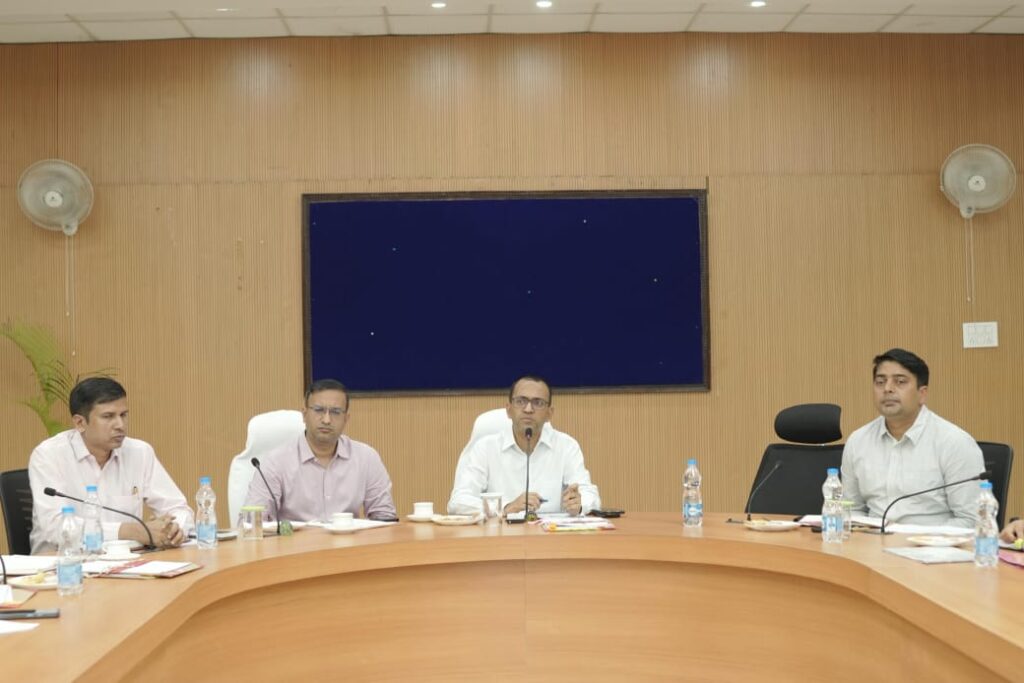 कोरबा जिले के सुदूरवर्ती बस्तियों में डीएमएफ से मिनी आंगनबाड़ी केंद्र का होगा संचालन, कलेक्टर ने तैयारी पूर्ण करने के दिए निर्देश..