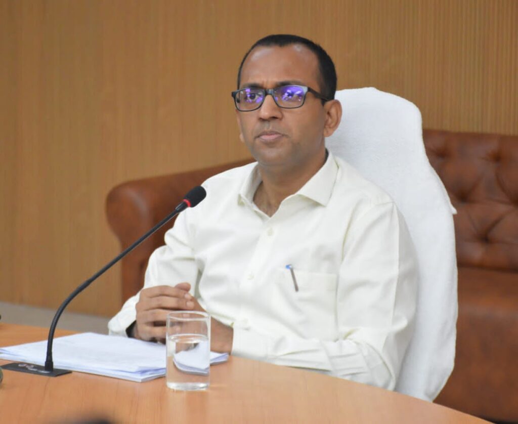 शाला प्रवेशोत्सव हेतु स्कूलों की साफ सफाई सहित अन्य आवश्यक तैयारियां सुनिश्चित करने के दिए निर्देश