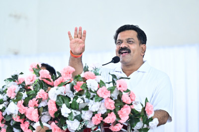 रायपुर : अंतर्राष्ट्रीय योग दिवस पर कवर्धा में भव्य ‘योग संगम’, उपमुख्यमंत्री श्री विजय शर्मा ने लिया भाग