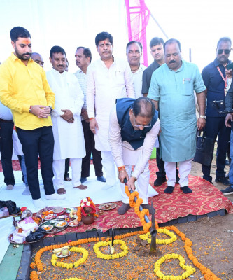 रायपुर : मुख्यमंत्री श्री साय ने कुनकुरी में 250 सीटर नालंदा परिसर का किया भूमिपूजन: लाइब्रेरी में होगी इंडोर और आउटडोर अध्ययन की व्यवस्था