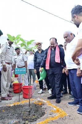 रायपुर : योग से ही स्वस्थ, संतुलित और अनुशासित जीवन संभव : श्री अरुण साव