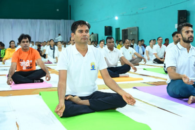 रायपुर : प्रधानमंत्री के नेतृत्व में योग के माध्यम से हो रही सांस्कृतिक विरासत की पुनर्स्थापना: वित्त मंत्री श्री ओ.पी. चौधरी