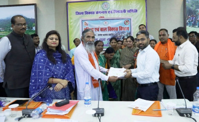 रायपुर : वीर सिपाहियों की कलाई न रहे सूनी -छत्तीसगढ़ की बहनों ने भेजे रक्षासूत्र और दिल से लिखे पत्र