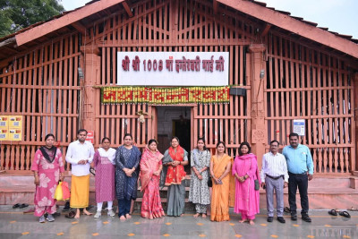 रायपुर : बस्तर प्रवास पर दंतेवाड़ा पहुंची मंत्री श्रीमती लक्ष्मी राजवाड़े, मां दंतेश्वरी के किए दर्शन