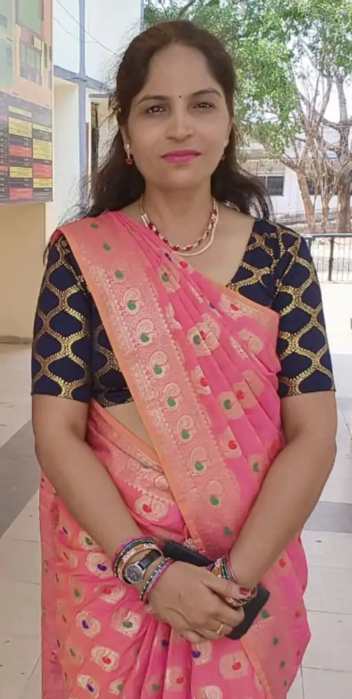 अतिथि प्रोफेसर ने फांसी लगाकर कर ली आत्महत्या…पति DGM पद पर प्रमोट होकर गए थे भिलाई..