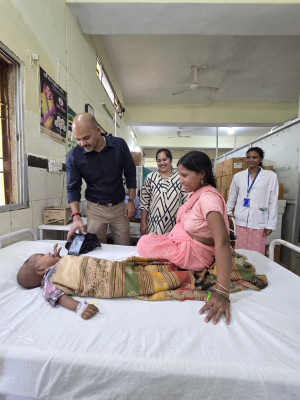 रायपुर : कैंसर पीड़ित बच्चे को दी गई कीमोथेरेपी