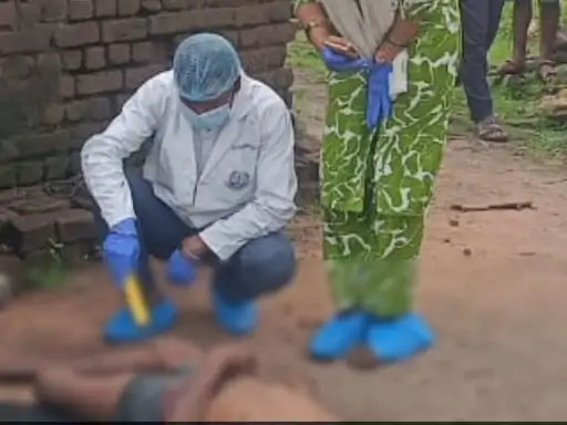 नशे में धुत बेटे ने अपने पिता की डंडे और ईंट से पीट-पीटकर हत्या की….आरोपी फरार