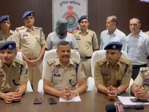 आठ साल बाद डॉक्टर दंपती की हत्या का राजफाश…पूर्व ड्राइवर ही निकला हत्यारा.. विवाद के बाद डॉक्टर ने पत्नी की कर दी थी हत्या फिर डर कर ड्राइवर ने डॉक्टर को मार डाला..