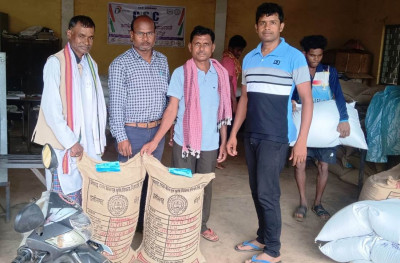 रायपुर : सहकारी समितियों में बीज और उर्वरक की पर्याप्त उपलब्धता