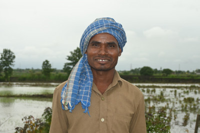 रायपुर : समय पर खाद-बीज मिलने से किसानों के चेहरों पर लौटी मुस्कान