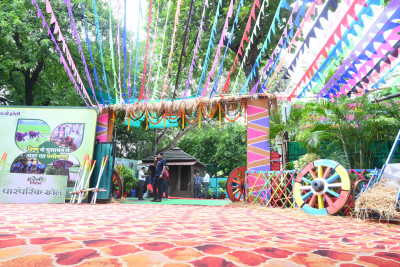 रायपुर : मुख्यमंत्री निवास में हरेली उत्सव: छत्तीसगढ़ी सुग्घर परंपरा के रंग में रंगा मुख्यमंत्री निवास