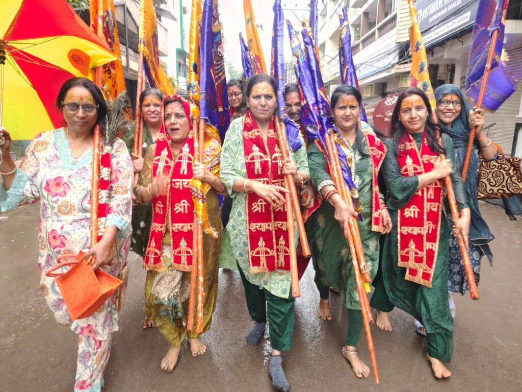 देवशयनी एकादशी पर श्याम सत्संग महिला मण्डल द्वारा निकाली गई भव्य निशान यात्रा…