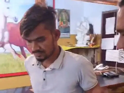 सक्ति से ट्रेनिंग के लिए आई डॉक्टर के साथ होटल में सफाई कर्मी ने दुष्कर्म का किया प्रयास…खिड़की से कूदकर कमरे में घुसा…चीख-पुकार मचाया, तो भाग निकला आरोपी