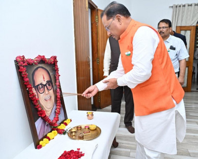 रायपुर : मुख्यमंत्री श्री विष्णु देव साय ने स्वर्गीय श्री कुशाभाऊ ठाकरे की जयंती पर किया नमन
