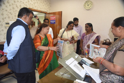 रायपुर : सूचना-प्रसार की दिशा में छत्तीसगढ़ बना रोल मॉडल : छत्तीसगढ़ संवाद व जनसंपर्क विभाग की कार्यप्रणाली ने महाराष्ट्र के अधिकारियों को किया प्रभावित