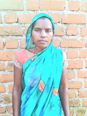 रायपुर : महतारी वंदन योजना बनी ग्रामीण महिलाओं का सहारा 18 किश्तों से श्रीपती नाग को मिली आर्थिक मजबूती