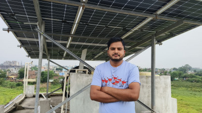 रायपुर : पीएम सूर्यघर मुफ्त बिजली योजना: प्रदीप पटेल के छत पर हर महीने बन रही 350 से 400 यूनिट बिजली