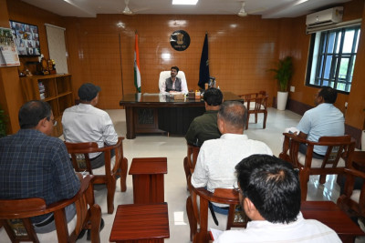 रायपुर : सघन जांच अभियान चलाकर उर्वरक की कालाबाजारी पर करें कार्यवाही -कलेक्टर