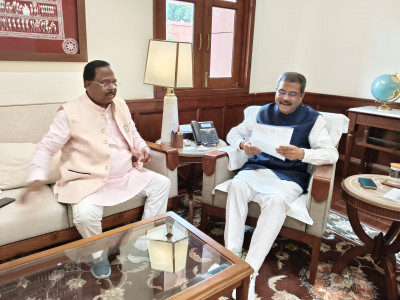 रायपुर : मंत्री श्री रामविचार नेताम ने दिल्ली में केंद्रीय शिक्षा मंत्री श्री धमेंद्र प्रधान से की सौजन्य मुलाकात