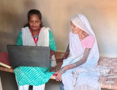 रायपुर : चिड़ोरा की तारा बाई स्व-सहायता समूह से बनी आत्मनिर्भर