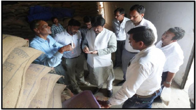 रायपुर : उत्तर बस्तर के पीडीएस गोदामों का निगम अध्यक्ष ने किया निरीक्षण