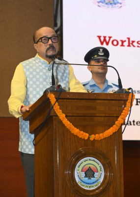 रायपुर : डिजिटल तकनीक का उपयोग करें लेकिन उस पर निर्भरता से बचें – राज्यपाल श्री डेका