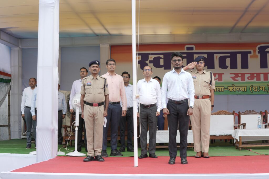 स्वतंत्रता दिवस मुख्य समारोह के आयोजन की तैयारियों को कलेक्टर-एसपी ने परखा