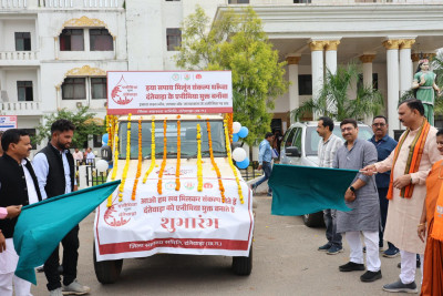 रायपुर : स्वास्थ्य मंत्री श्री श्याम बिहारी जायसवाल ने दंतेवाड़ा में एनीमिया मुक्त रथ को हरी झंडी दिखाकर किया शुभारंभ