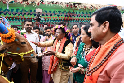 रायपुर : कृषि मंत्री निवास में धूमधाम से मनाया गया पारंपरिक पर्व ‘पोरा तिहार’