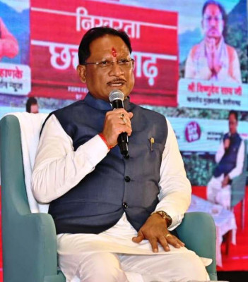 रायपुर : प्रदेश में नक्सलवाद समाप्त कर गढ़ेगें विकास की राह: मुख्यमंत्री श्री विष्णुदेव साय