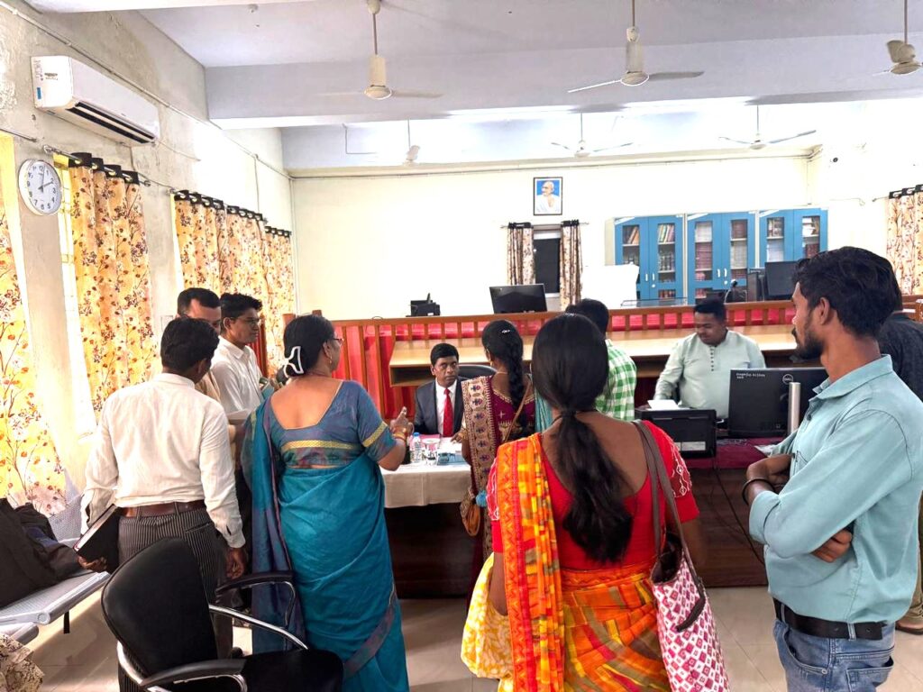 13 सितंबर को आयोजित नेशनल लोक अदालत में लगभग 02 लाख 98 हजार 894 मामले निपटाए गए