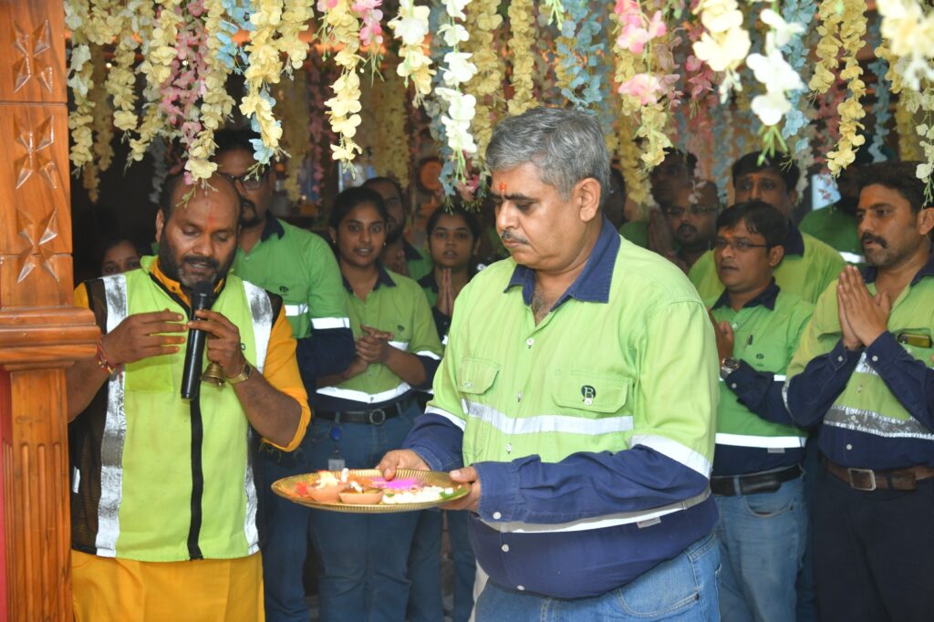 बालको ने आदिशिल्पी श्री विश्वकर्मा की आराधना पर दोहराया सुरक्षा और प्रगति का संकल्प*
