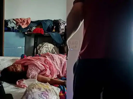 होटल व्यापारी पति-पत्नी की संदिग्ध परिस्थतियों में मिली लाश..पत्नी की हत्या करने के बाद पति के फांसी लगाकर आत्महत्या करने की आशंका…कमरे में बिस्तर पर पड़ी मिली पत्नी की लाश, पंखे से लकटका मिला पति का शव..