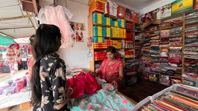 रायपुर : रितु रजक कपड़े का व्यवसाय अपनाकर बनी आत्मनिर्भर