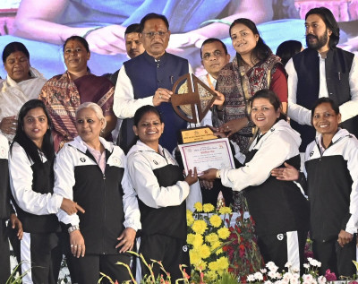 रायपुर : विशेष लेख :महतारियों के सशक्तिकरण में छत्तीसगढ़ सरकार ने कायम की मिसाल