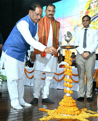 रायपुर : मुख्यमंत्री विष्णु देव साय ने किया एरोकॉन 2025 का शुभारंभ, कैंसर उपचार और शोध में मिलेगी नई दिशा