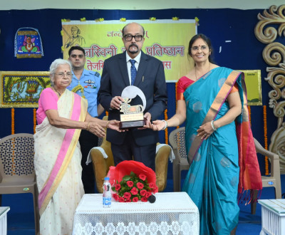 रायपुर : राज्यपाल श्री रमेन डेका ने तेजस्विनी छात्रावास का किया निरीक्षण