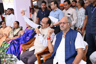 रायपुर : ‘सरकारी स्कूलों से दसवीं, बारहवीं पास करने वाली छात्राओं को आगे पढ़ाई के लिए मिलेंगे 30 हजार रूपए‘