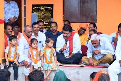 रायपुर : उपमुख्यमंत्री श्री विजय शर्मा ने ग्राम कुरूवा में सामुदायिक भवन का किया लोकार्पण