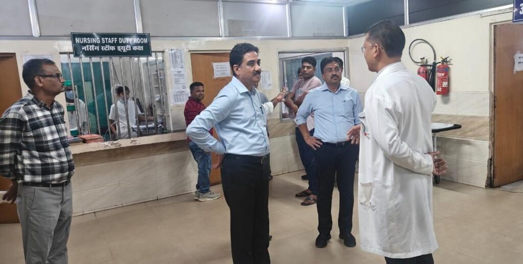 संभागायुक्त ने निर्माणाधीन मेडिकल कॉलेज, जिला अस्पताल एवं आईटी कोरबा में संचालित मेडिकल कॉलेज का किया निरीक्षण…