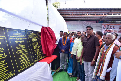 रायपुर : वन मंत्री श्री केदार कश्यप ने गोलावंड में लगभग 01 करोड़ 69 लाख के विकास कार्यों का किया भूमिपूजन