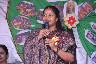 रायपुर : मंत्री श्रीमती लक्ष्मी राजवाड़े ने सरगुज़ा प्रवास के दौरान विभिन्न संस्थाओं का किया निरीक्षण