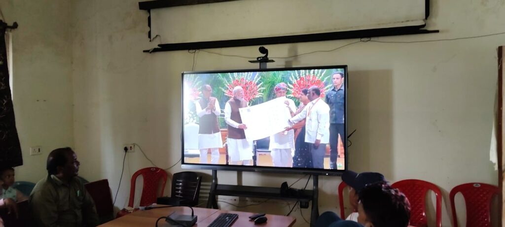 कृषि विज्ञान केन्द्र में कृषि धन-धान्य योजना पर प्रधानमंत्री श्री नरेंद्र मोदी के संवाद का हुआ सीधा प्रसारण